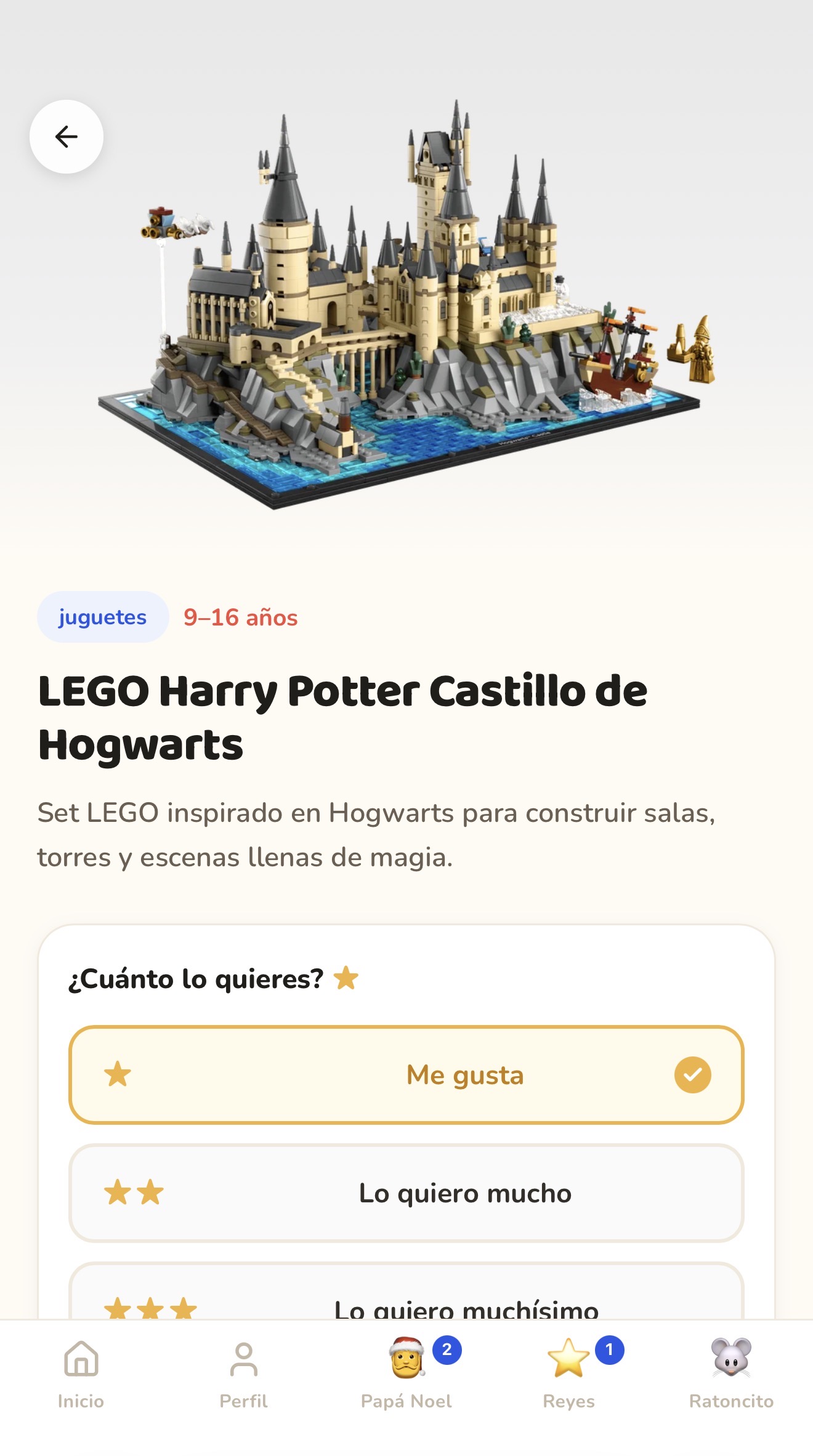 Detalle de juguete con estrellas de deseo y botones de caja